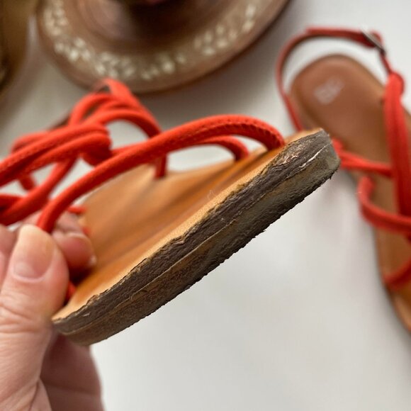 Nordstrom BP Bright Red Knot Strap Flat Sandals Size 7 - Picture 6 of 7